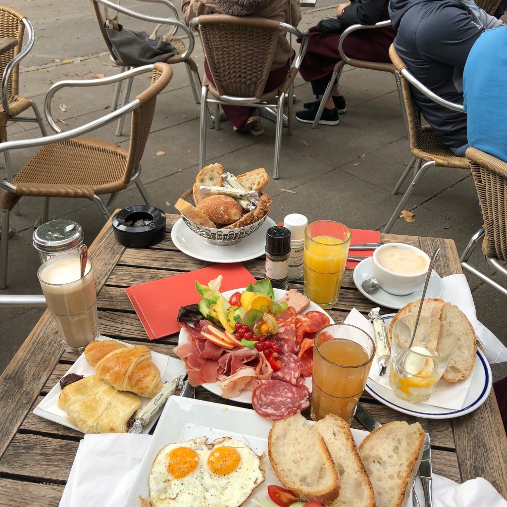 Best breakfast sandwich shops inside Stuttgart