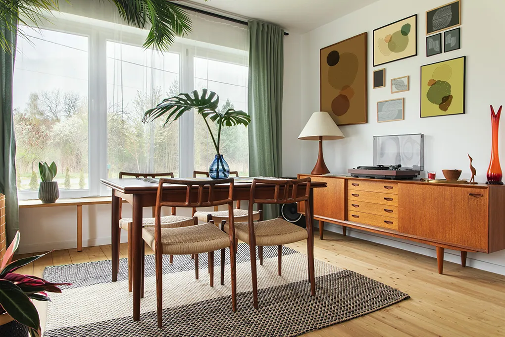 Empty Dining Walls - Add Style Without Overdecorating Rooms