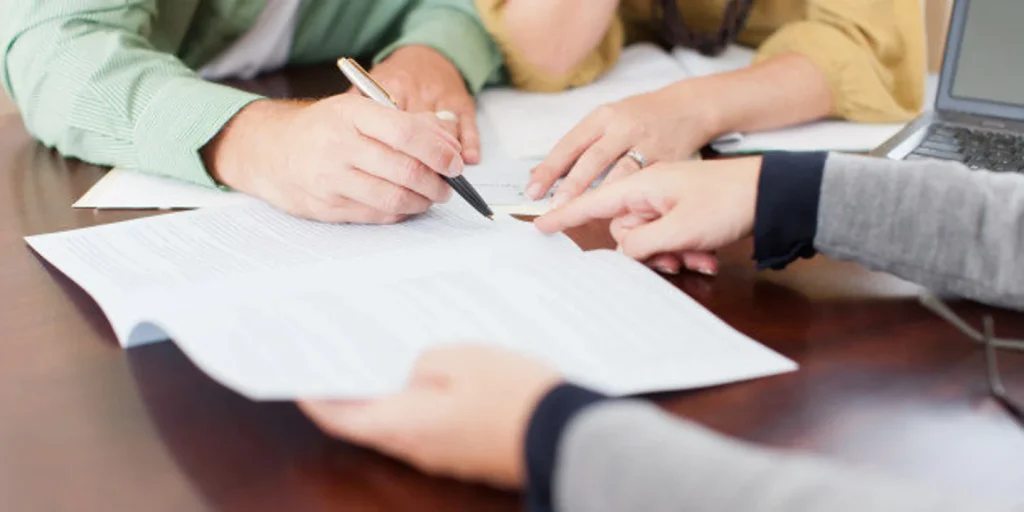 Consumer Contract Problems - Read Fine Print Before Signing